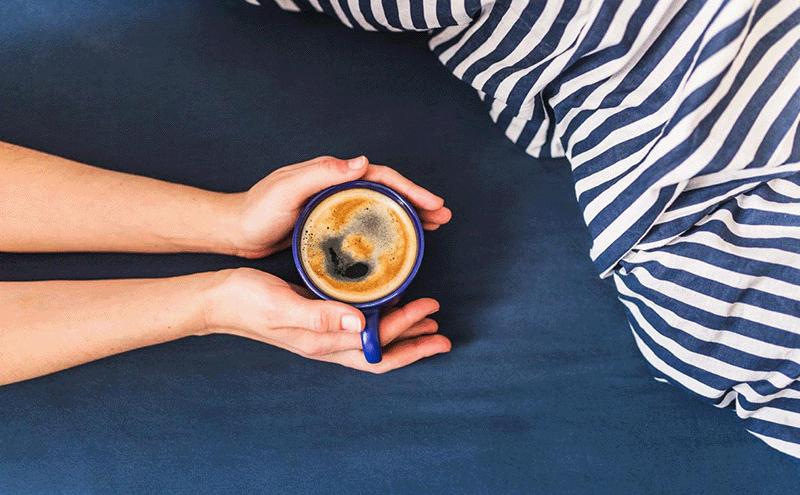 Kofeina vs. Cykl Snu: Czy Ostatnia Kawa Zaszkodzi Twojemu Porannemu Espresso?